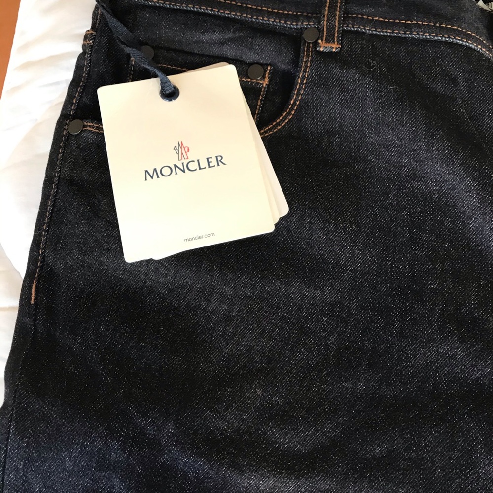 Men’s Moncler jeans brand new size 38 us